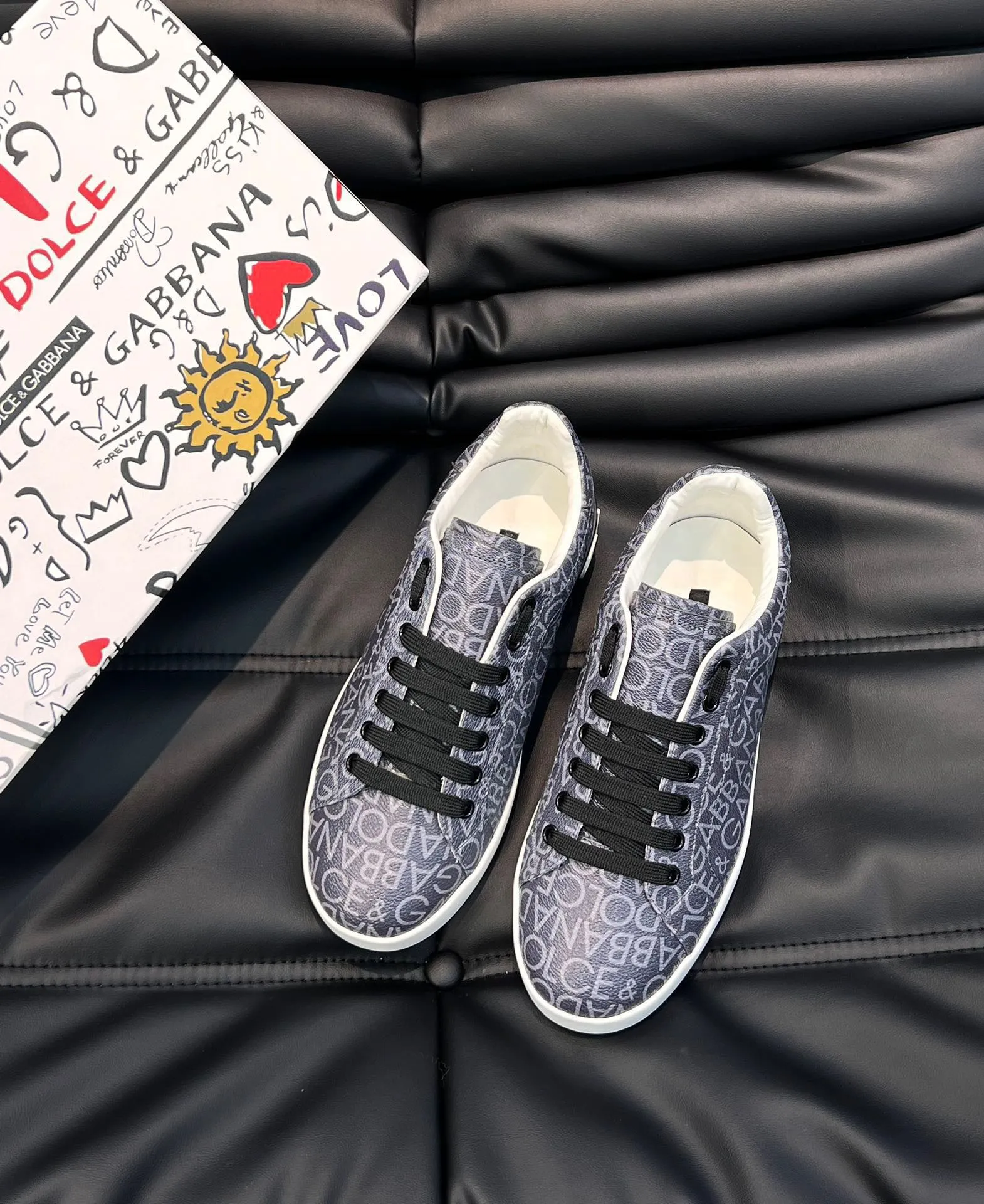 Men's shoes 360 yuan🏮🏮2023 new Dolce & Gabbana/top original single DG heavy industry series, imported original waterproof canvas, contrasting color design is super beautiful, exquisite and luxurious, super A level! Compared with the genuine product at the counter, the version is no worse at all! size：38-46